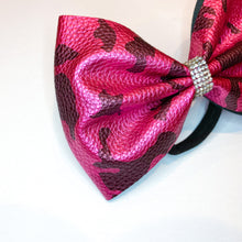 Load image into Gallery viewer, PINK CAMO Faux Leather MUSE Tailless Cheer Bow