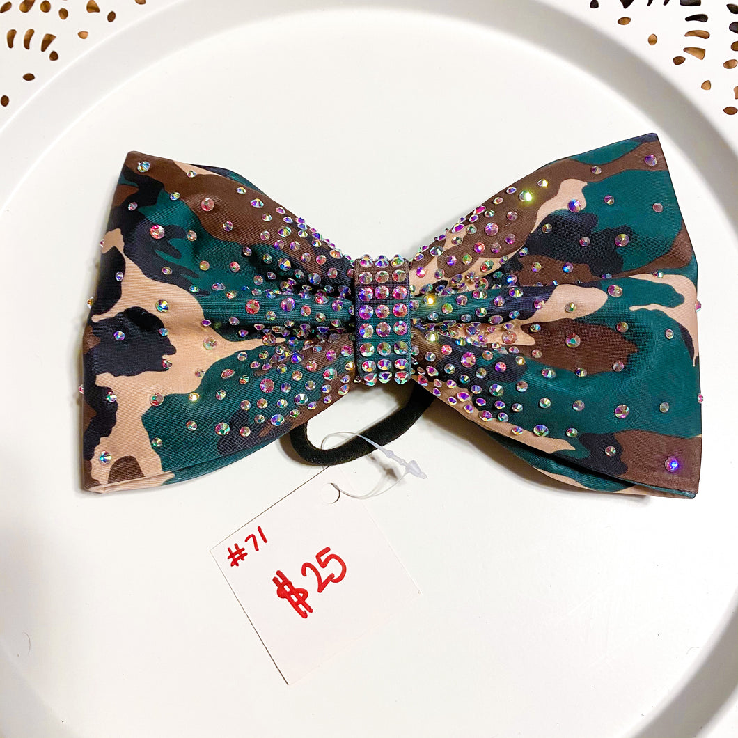 CAMO Jumbo MUSE Tailless Cheer Bow